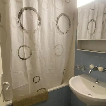 Centre De لوزان